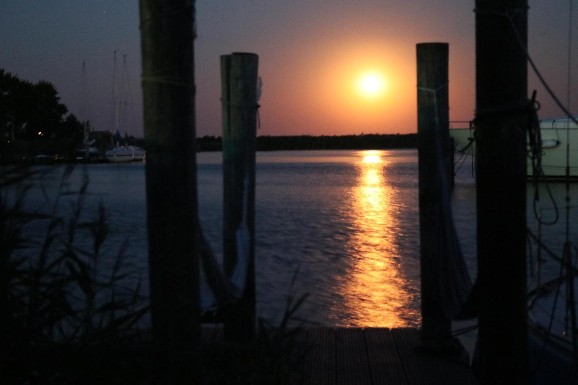 4Pers House Christine W Sauna, Winter Garden & Fishing Pier Anjum Esterno foto